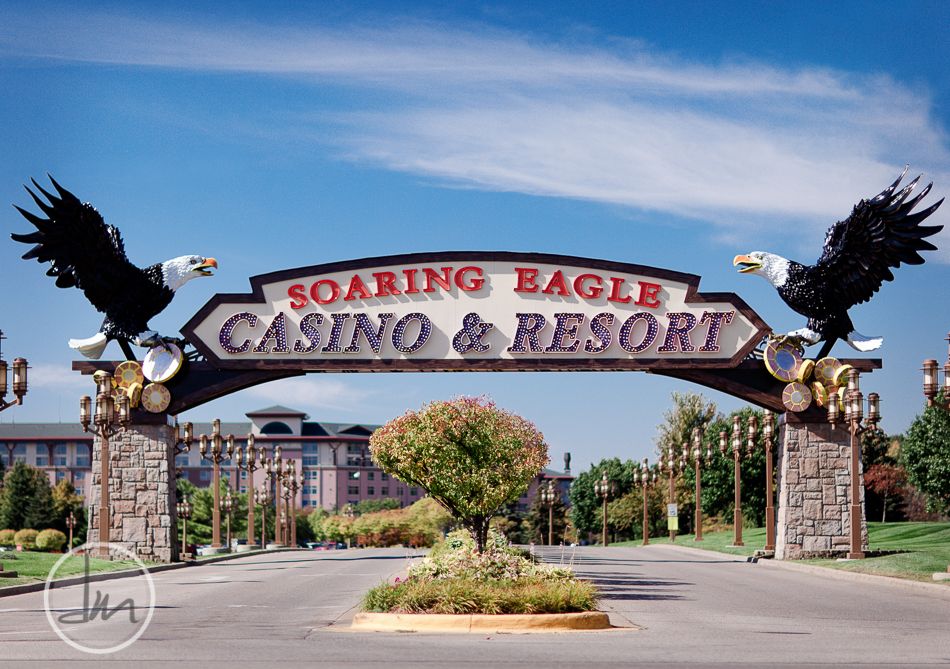 distance between soaring eagle casino and waterpark